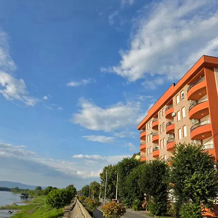 Xena Kej Apartman *
